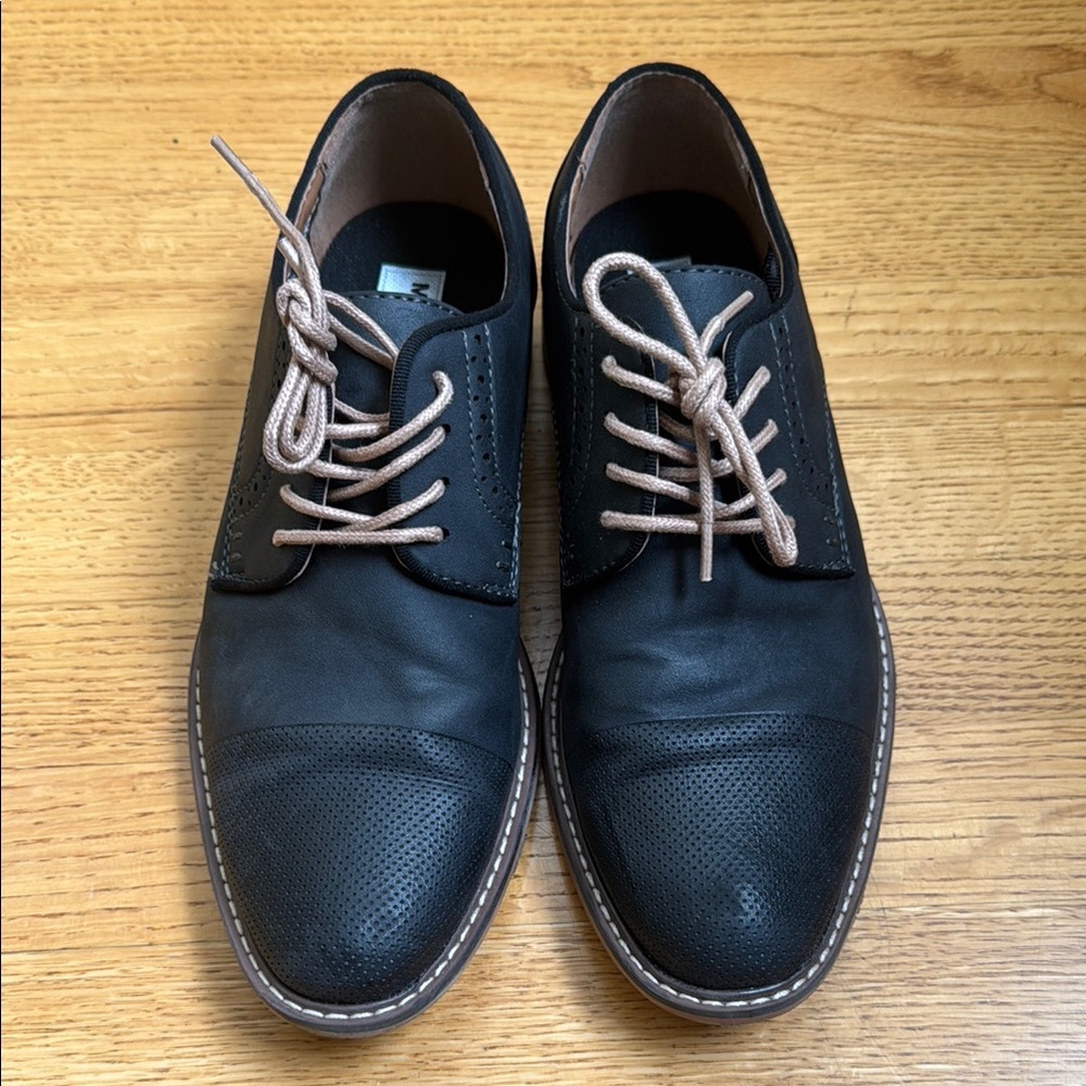 Steve Madden Black and Brown Oxfords